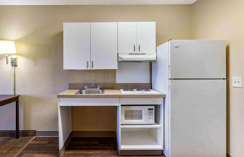 Extended Stay America Suites - Austin - Northwest Arboretum Room photo